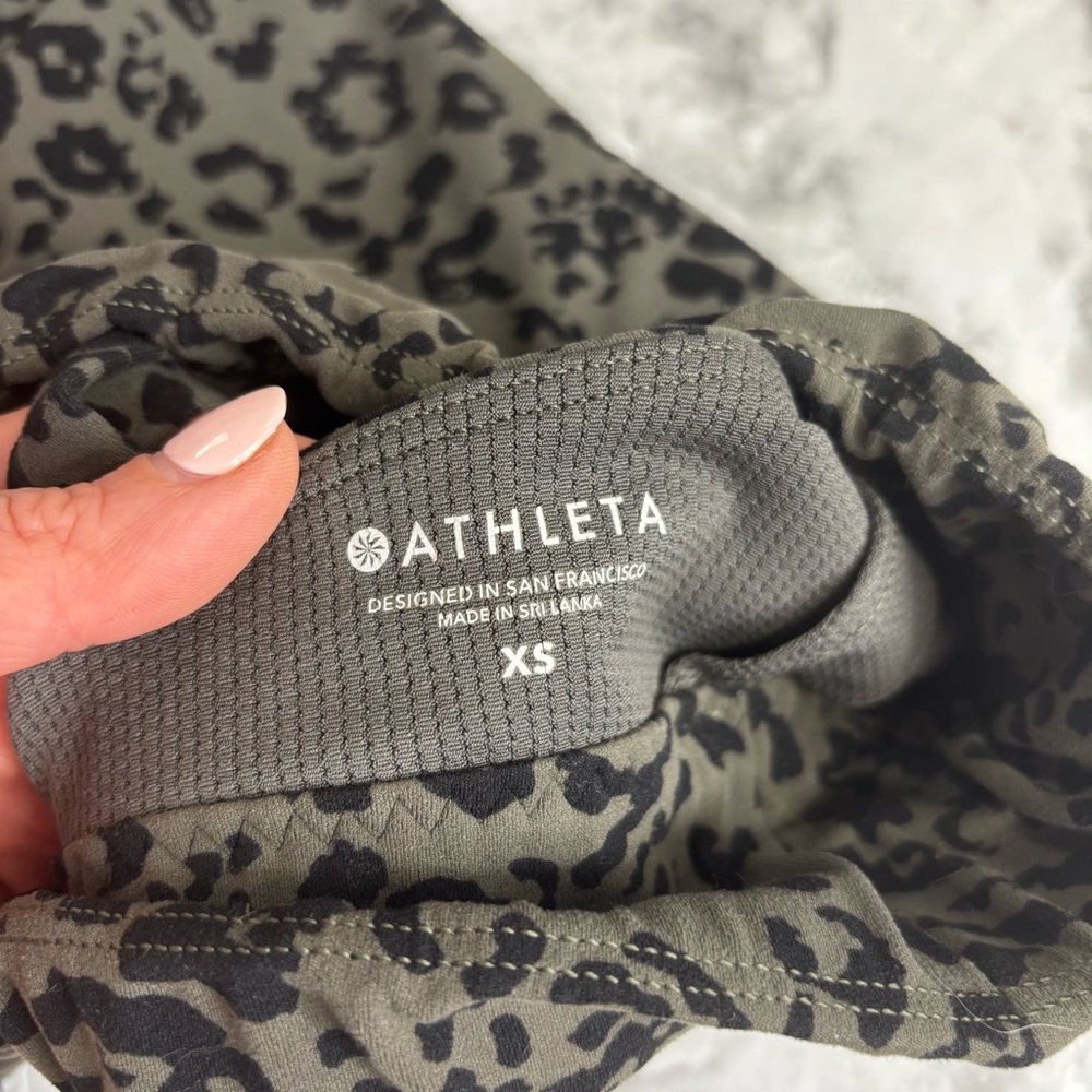 Athleta WARRIOR LONGLINE PRINTED BRA Leopard - Picture 4 of 5